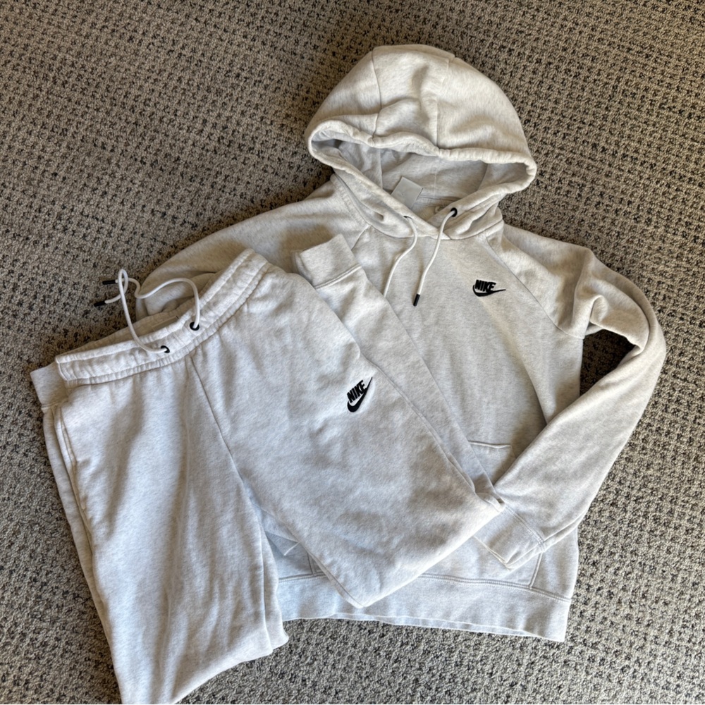 Nike Light Gray Hoodie